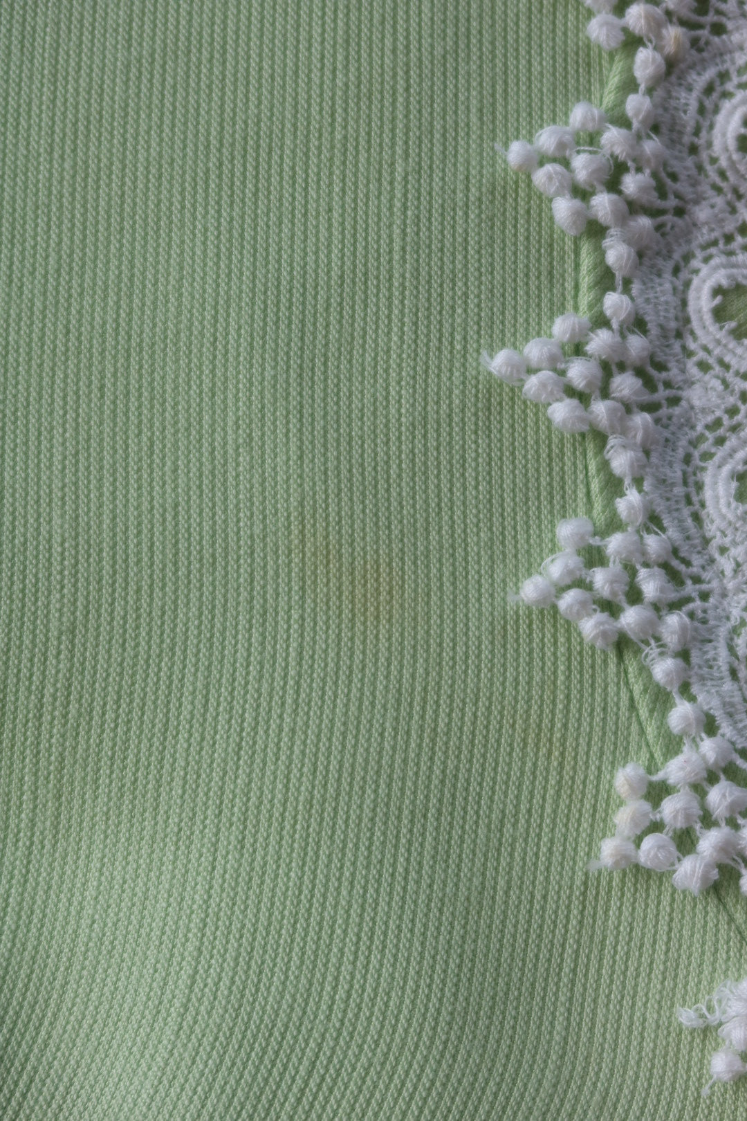 Late 1960s Celery Mint Trained Gown Empire Waist White Daisy Lace Trim