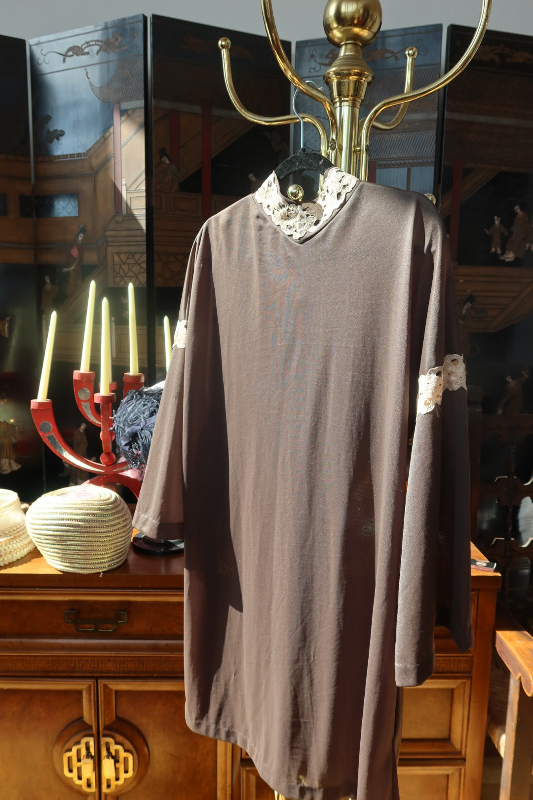 Vintage Kaftan-Style Robe with Lace Trim