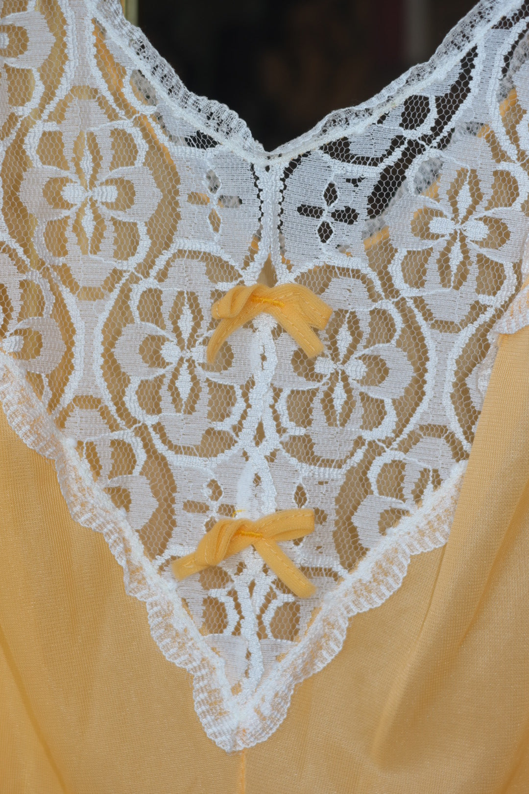Vintage 1960s Stern Kreuz Peach Sheer Slip with White Lace and Ribbon Bows