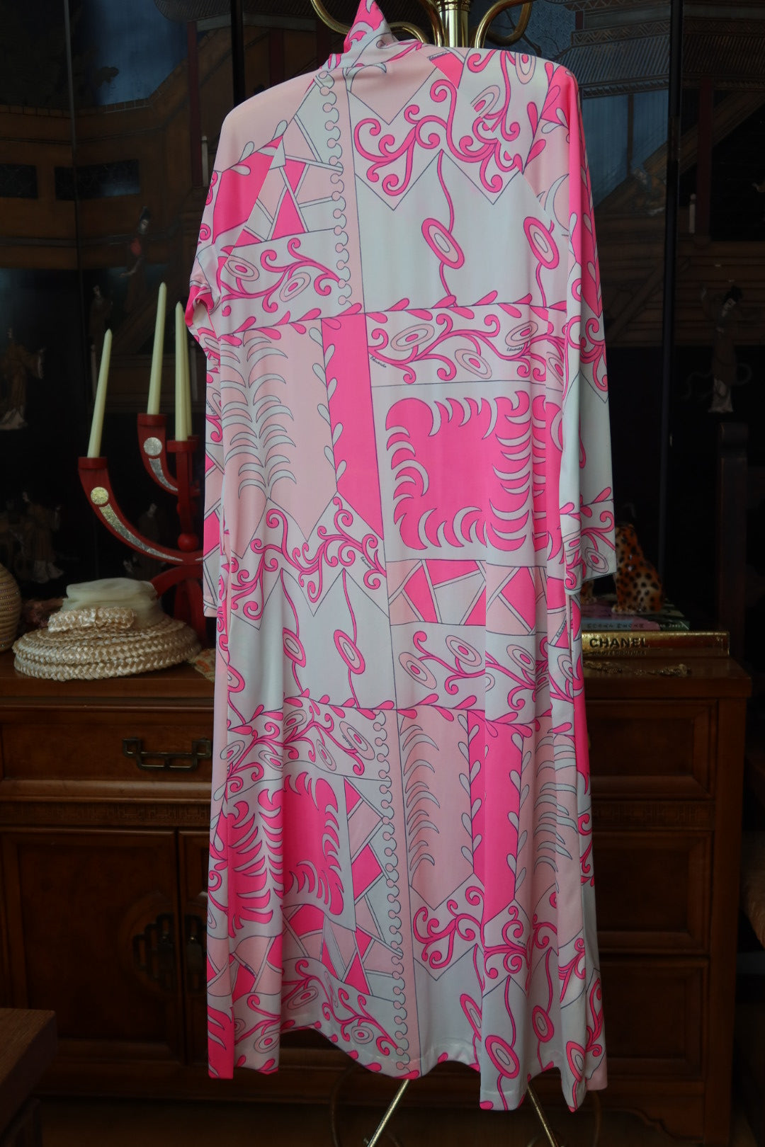1960s Eduardo Signed Pink and Gray Geometric Print Zip Front Hostess Dress