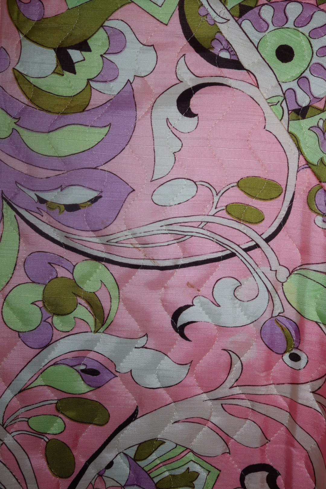 Vintage 60s Saks Fifth Avenue Pink and Lavender Psychedelic Quilted Robe