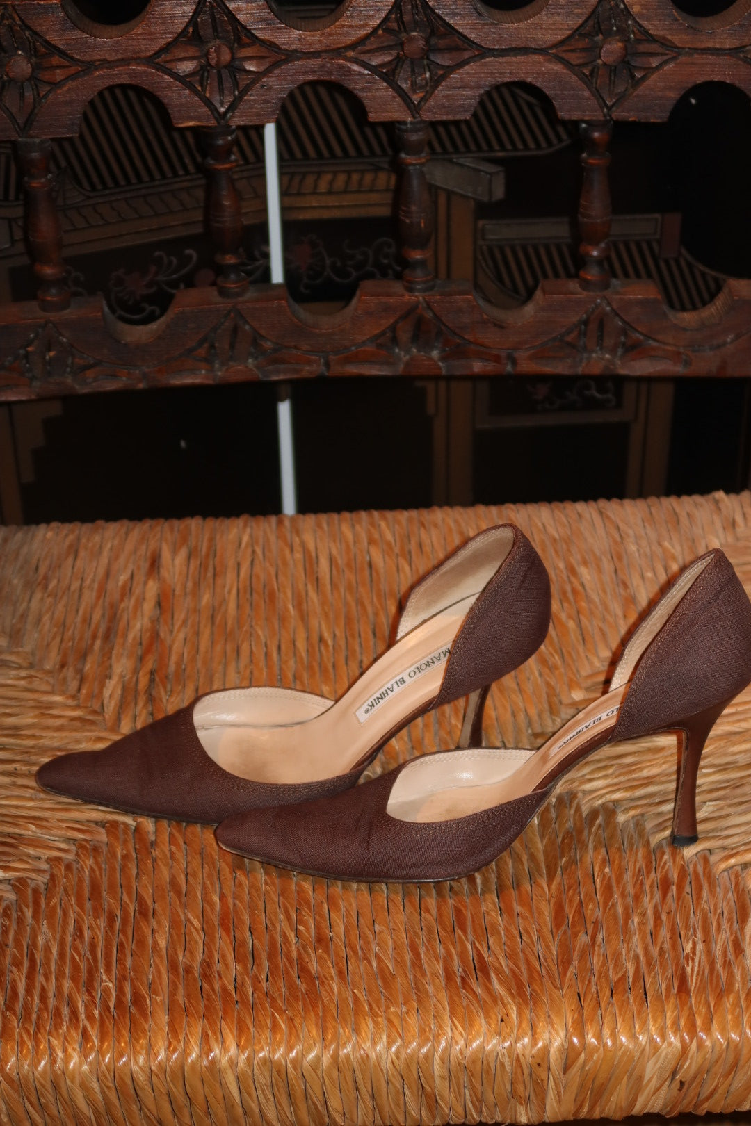 Manolo Blahnik Black Leather Pointed-Toe Slingbacks with Turquoise Leather Lining,