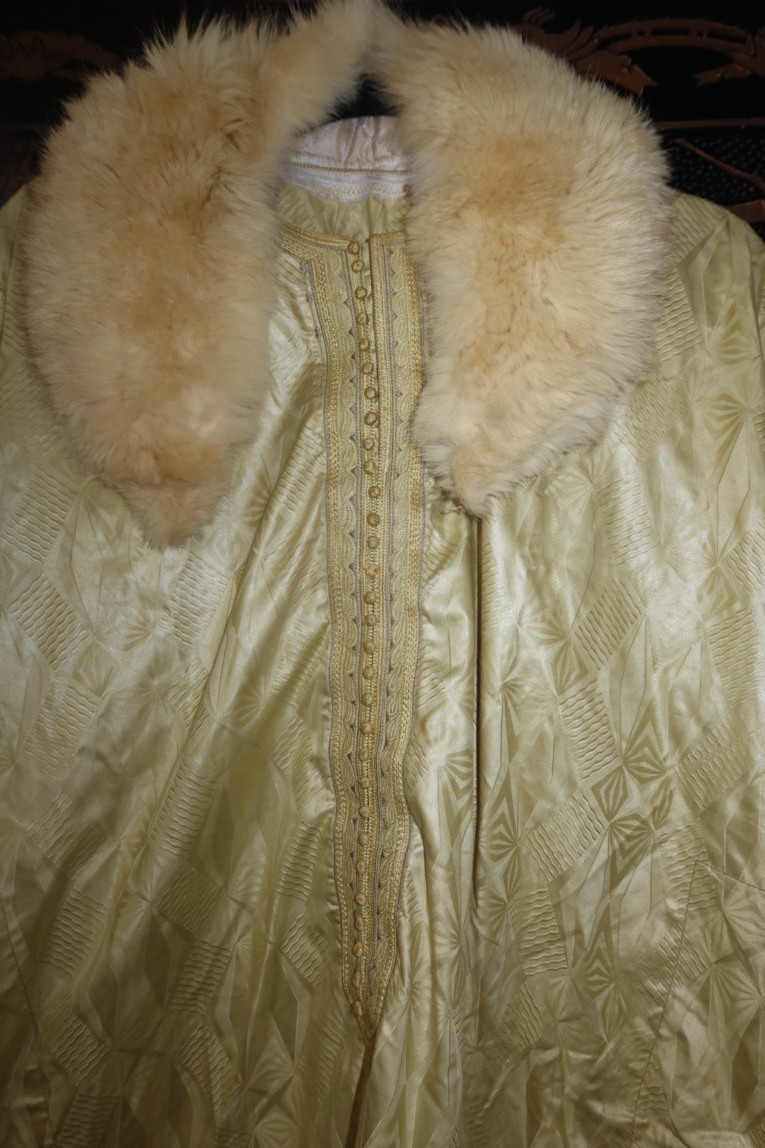 Vintage Kaftan Gold With Separate Fur Collar
