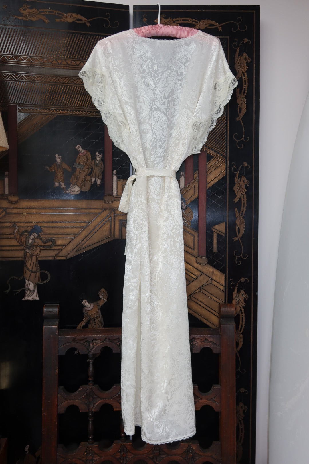 Vintage Lucie Ann II Ivory Jacquard Peignoir Robe with Lace Flutter Sleeves