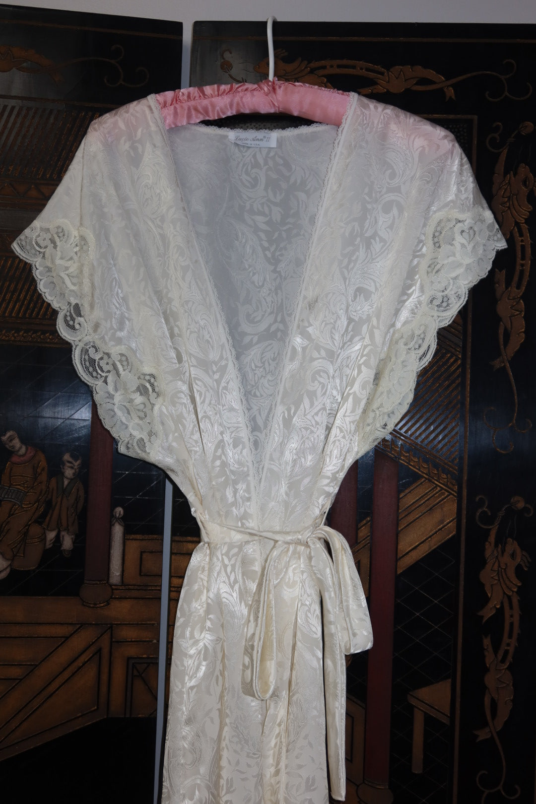 Vintage Lucie Ann II Ivory Jacquard Peignoir Robe with Lace Flutter Sleeves