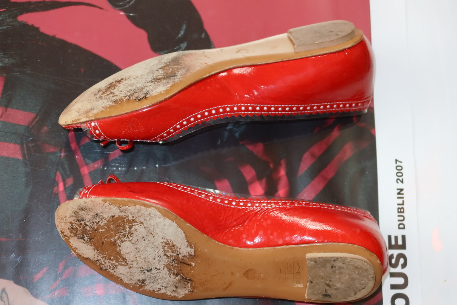 Ruby Glossy Moschino Cheap and Chic Ballet Flats with Bow and Polka Dot Lining | Made in Italy | Size 38.5