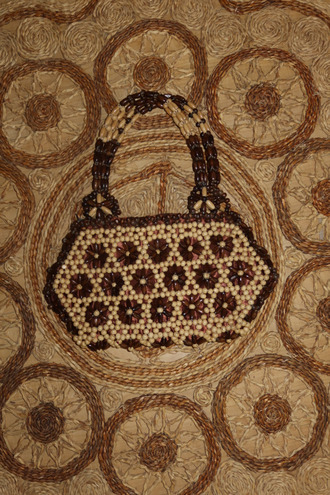 Vintage Handmade Wooden Bead Floral Daisy Handbag
