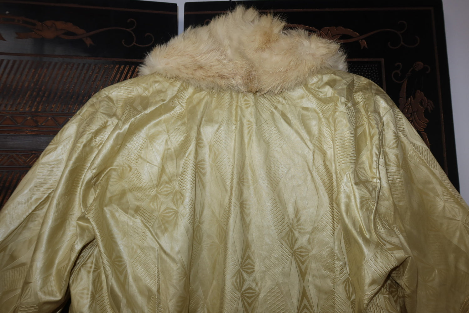 Vintage Kaftan Gold With Separate Fur Collar
